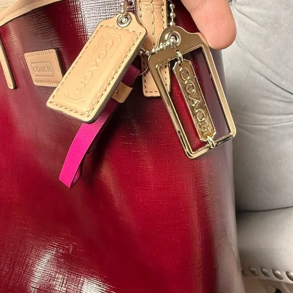 Coach Park Metro Tote Bag - Picture 4 of 5